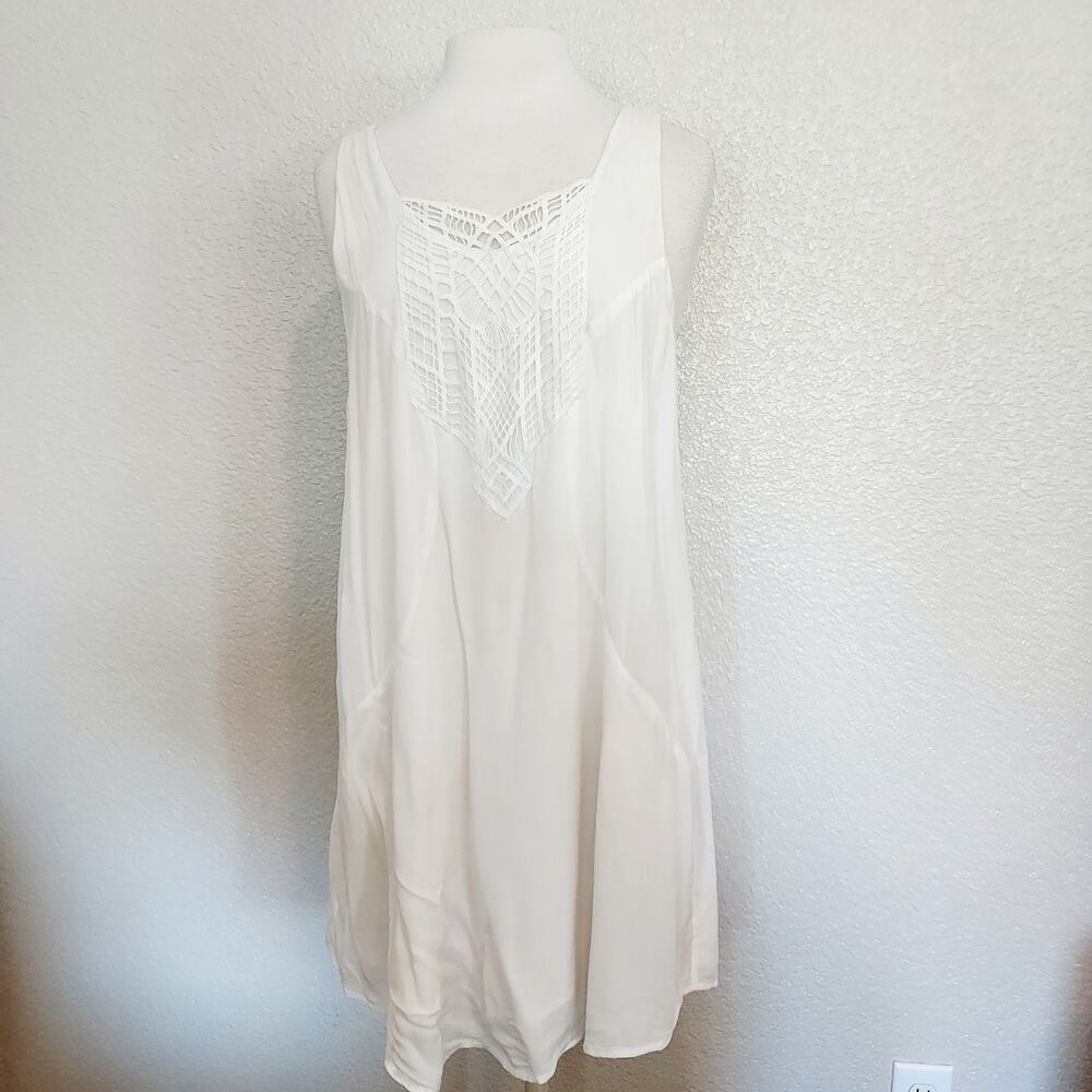 🔴3/$20 White Double Lined Casual Dress